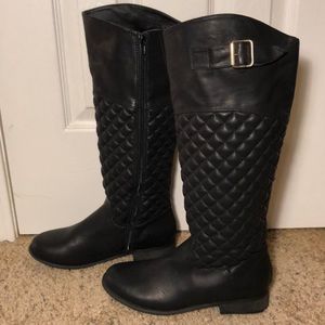 Black quilted boots